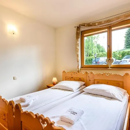 Forster House - Blisko Centrum Rum i privatbostad Zakopane