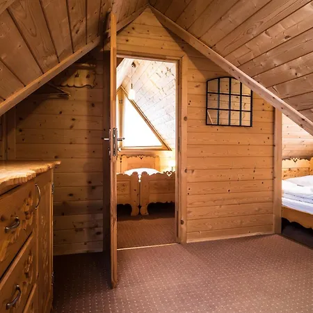 Forster House - Blisko Centrum Homestay
