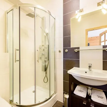 Forster House - Blisko Centrum ホームステイ ザコパネ