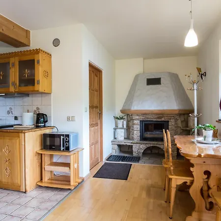 Forster House - Blisko Centrum Homestay *